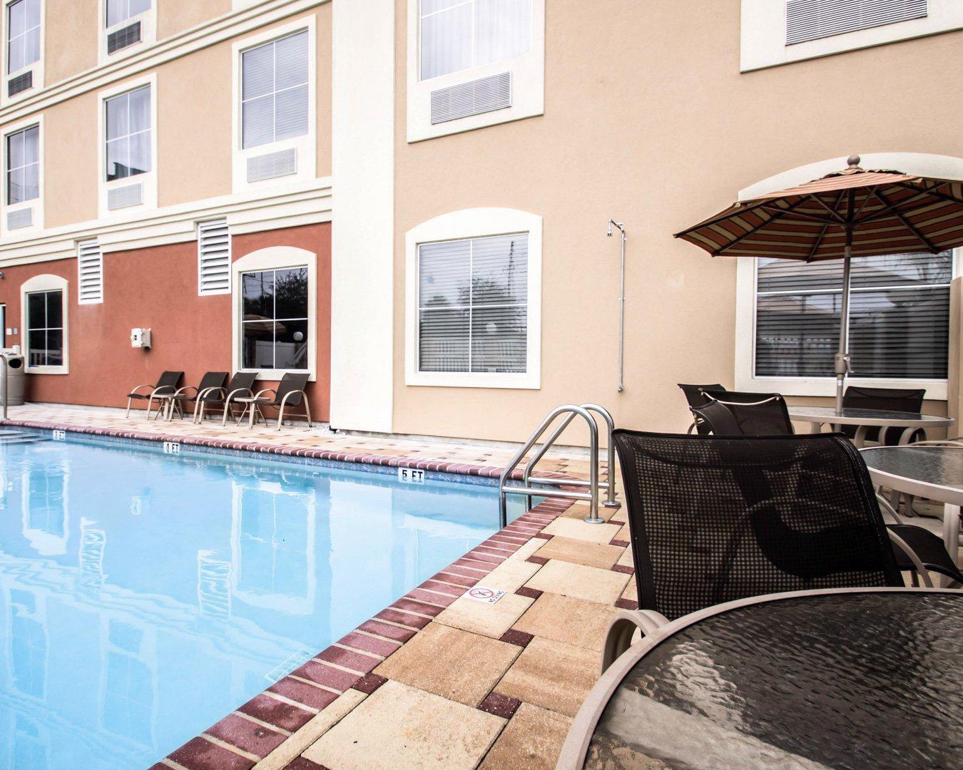 Comfort Inn & Suites Maingate South Davenport Luaran gambar