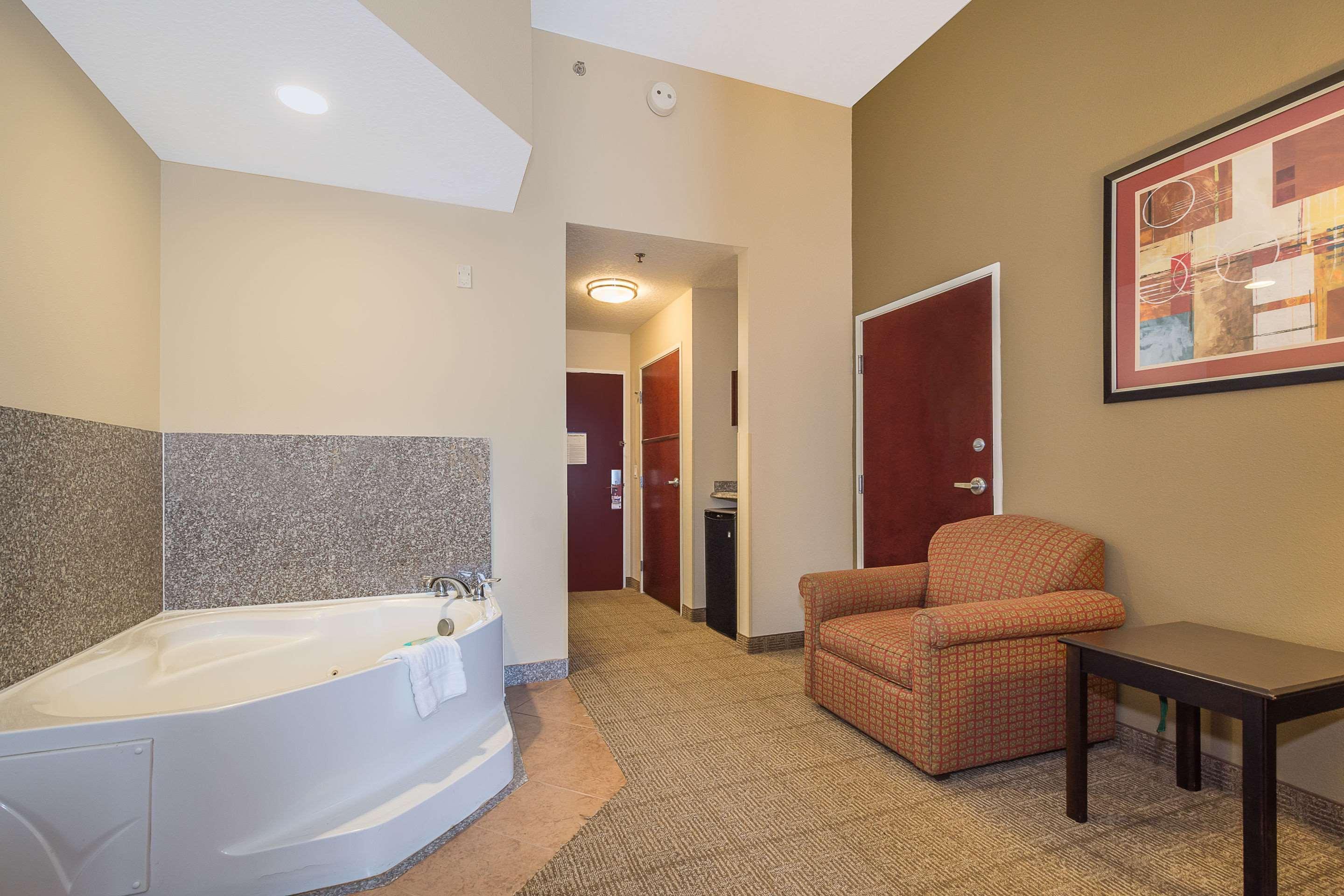 Comfort Inn & Suites Maingate South Davenport Luaran gambar